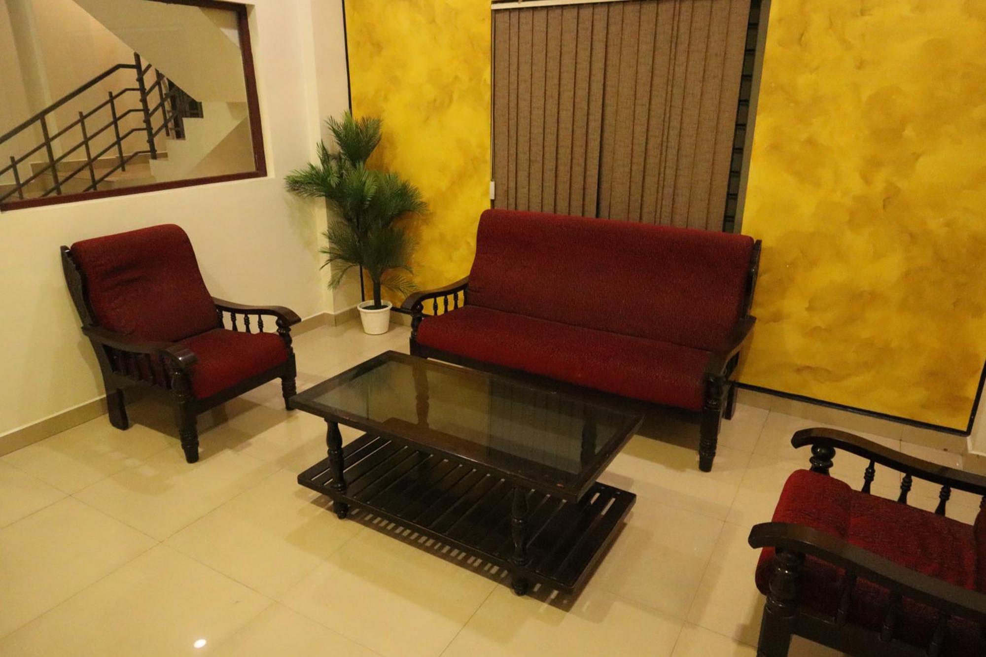 Shanthi Residency Pathanāmthitta Zewnętrze zdjęcie