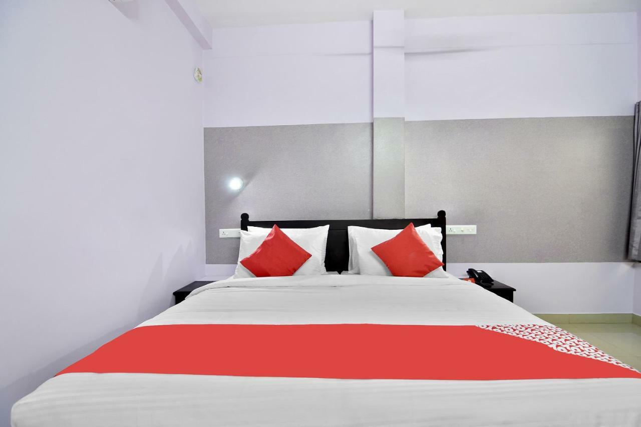 Shanthi Residency Pathanāmthitta Zewnętrze zdjęcie